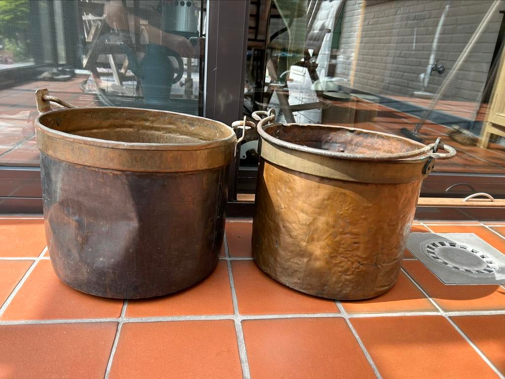 Antieke koperen ketels (per stuk), Ophalen
