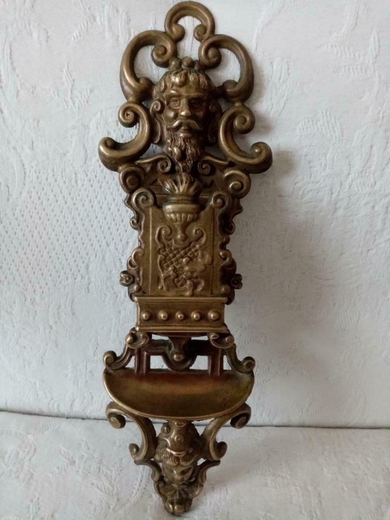 Ancien porte-allumette mural décorative bronze/laiton fin 19, Antiquités & Art, Antiquités | Bronze & Cuivre, Enlèvement ou Envoi