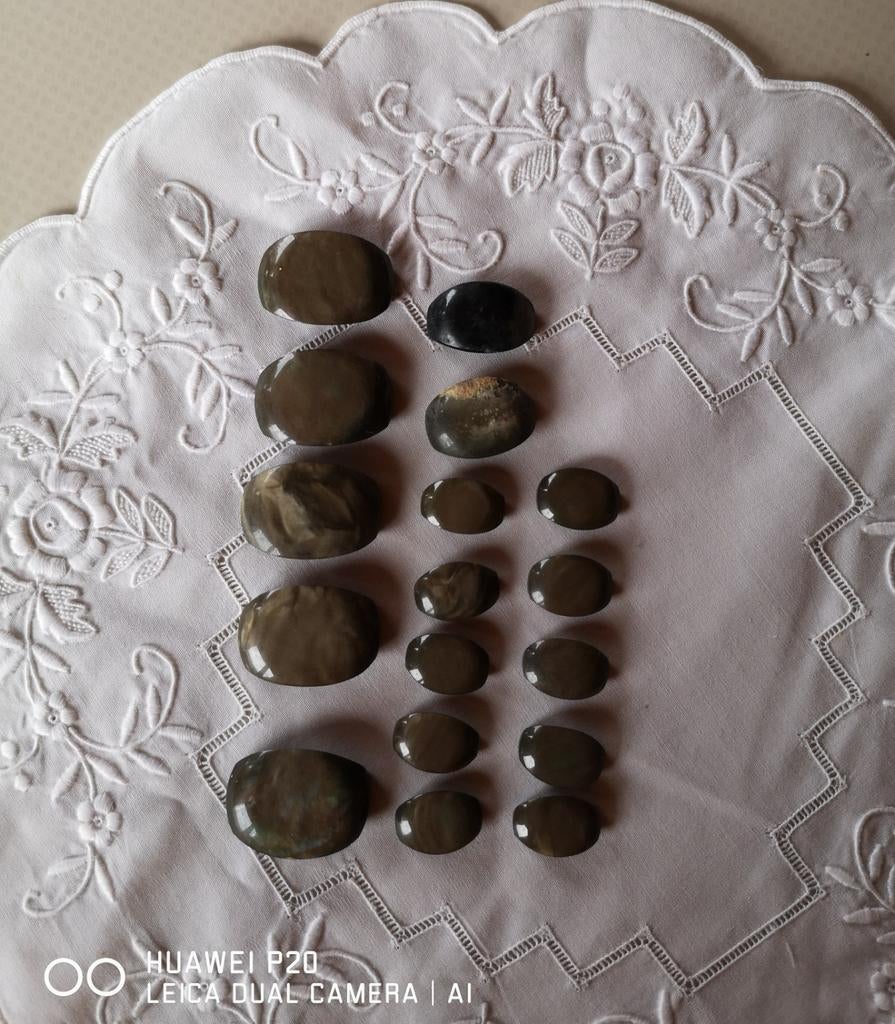 Vieux boutons gris, Enlèvement ou Envoi