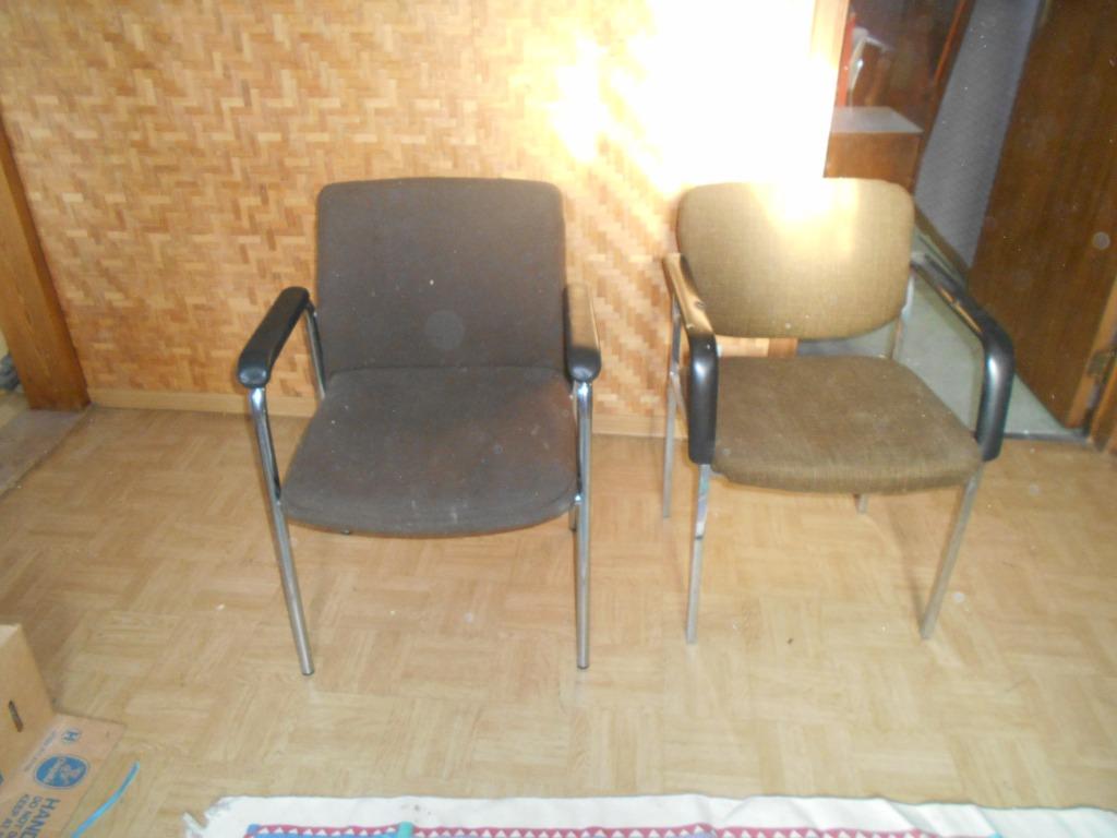 Metalen stoelen, Huis en Inrichting, Ophalen, Gebruikt, Twee, Bruin