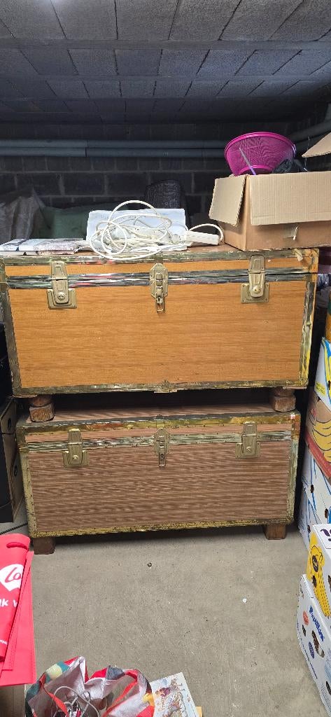 2 Ancien coffre malle de mariage, Maison & Meubles, 100 à 150 cm, Enlèvement, Utilisé, 50 à 75 cm