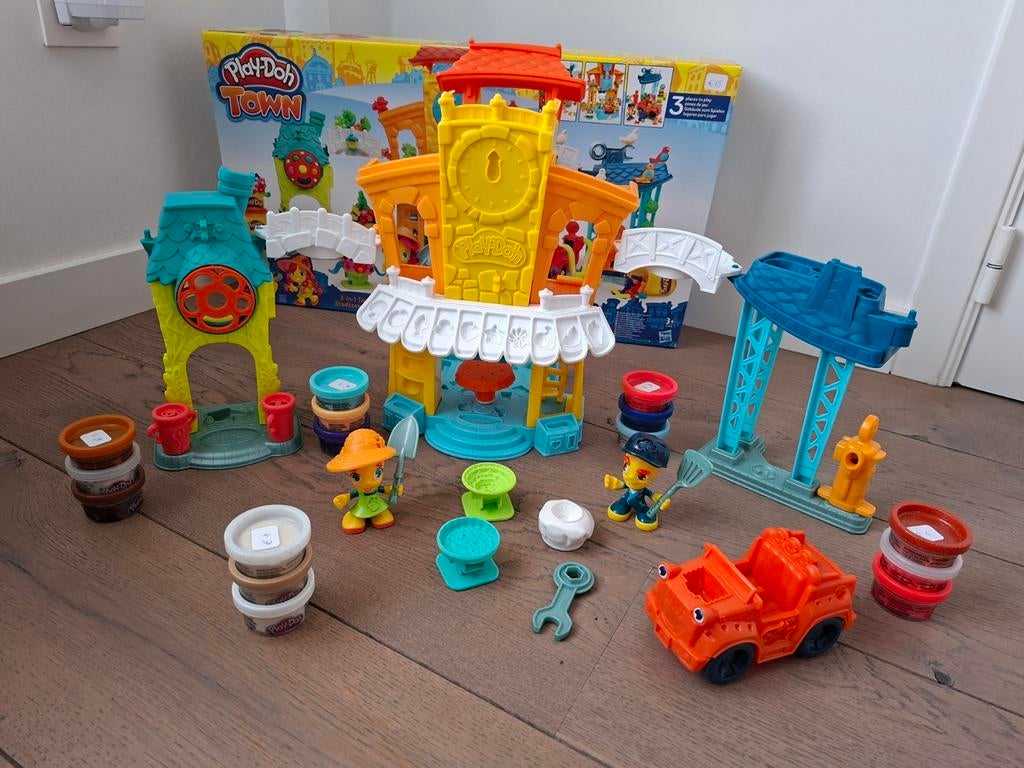 Play-doh town grote set in doos met nieuwe kleidoosjes, Enlèvement ou Envoi, Neuf