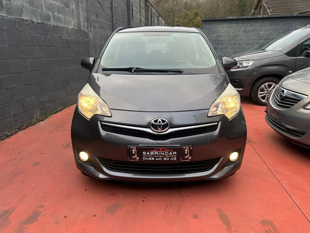 Toyota verso S  super propre avec carnet d'entretien, Autos, Toyota, Achat, Entreprise, Carnet d'entretien, Essence