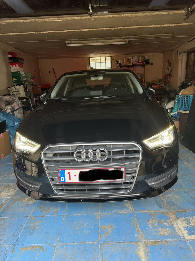 À vendre Audi a3 2016 sportback TDI 1.6 diesel euro 6b, Auto's, Stof, Euro 6, Zwart, Particulier