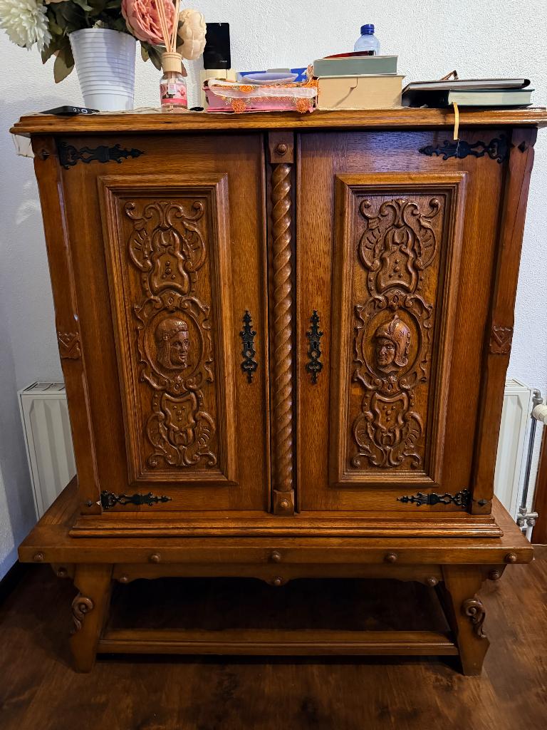 Buffet et bahut, Maison & Meubles, Armoires | Buffets, Avec porte(s), 150 à 200 cm, Enlèvement, Utilisé