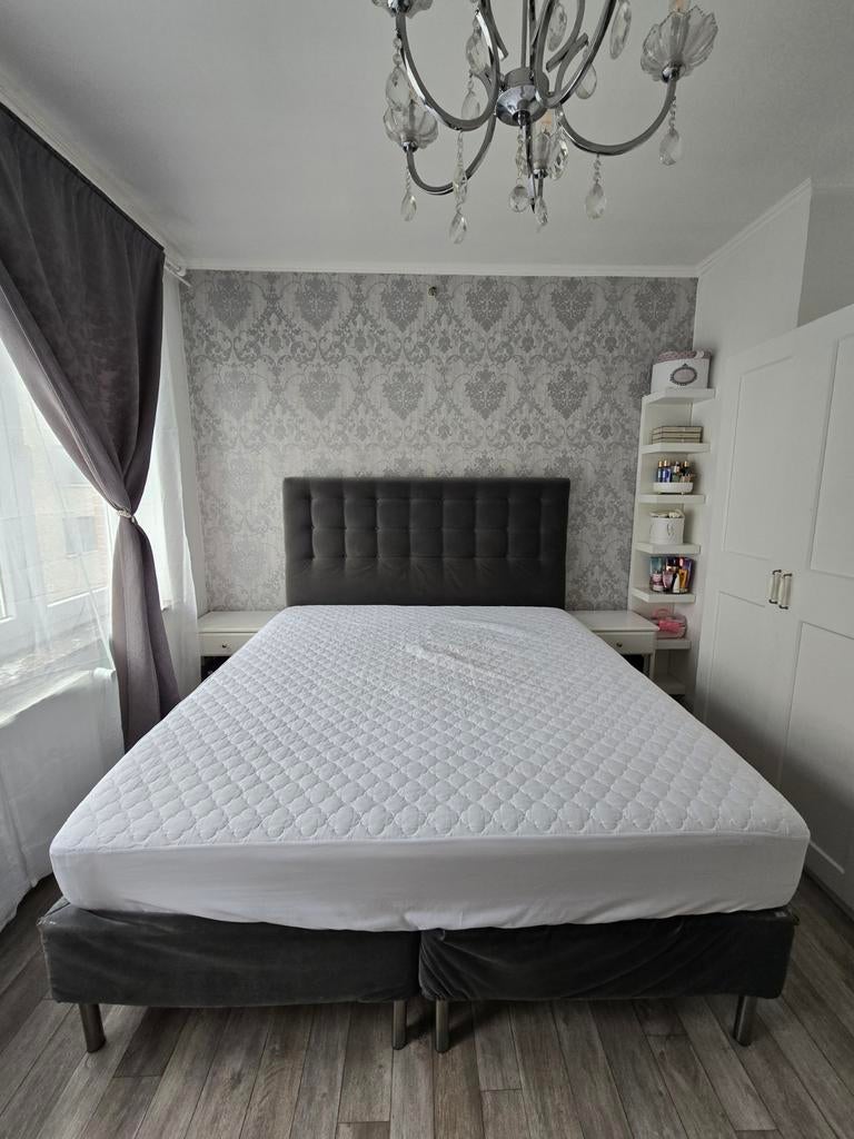 Lit King size (sans matelas), Enlèvement