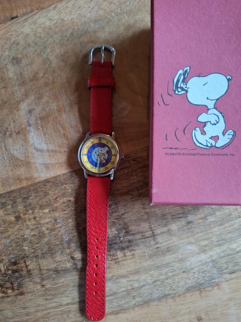 Belle montre/montre Snoopy, comme neuve, Enlèvement ou Envoi, Comme neuf