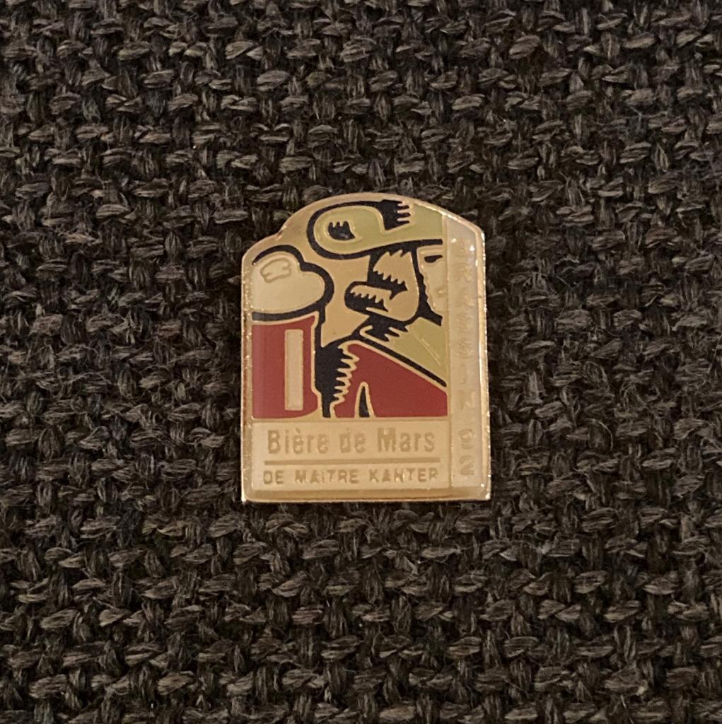 PIN - BIÈRE DE MARS DE MAITRE KANTER - BIER - BEER, Envoi, Utilisé, Marque, Insigne ou Pin's