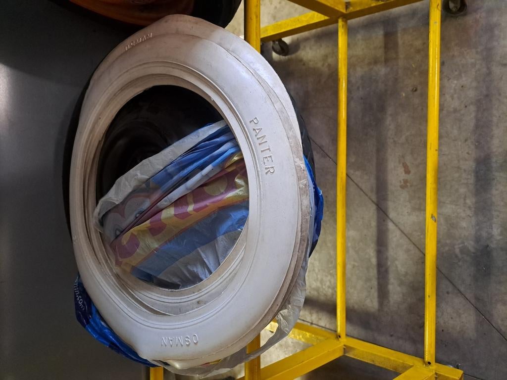 15 inch chevy ford Cadillac met witte wand, Auto-onderdelen
