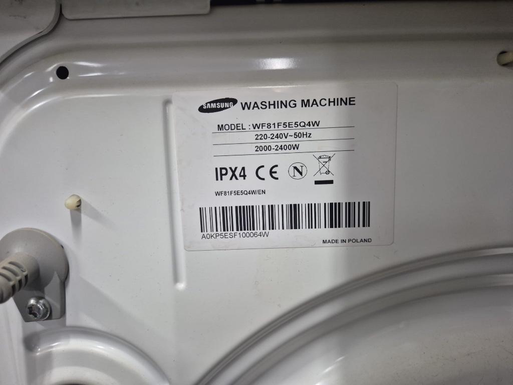 Wasmachine, Ophalen, 1200 tot 1600 toeren, Gebruikt, 4 tot 6 kg