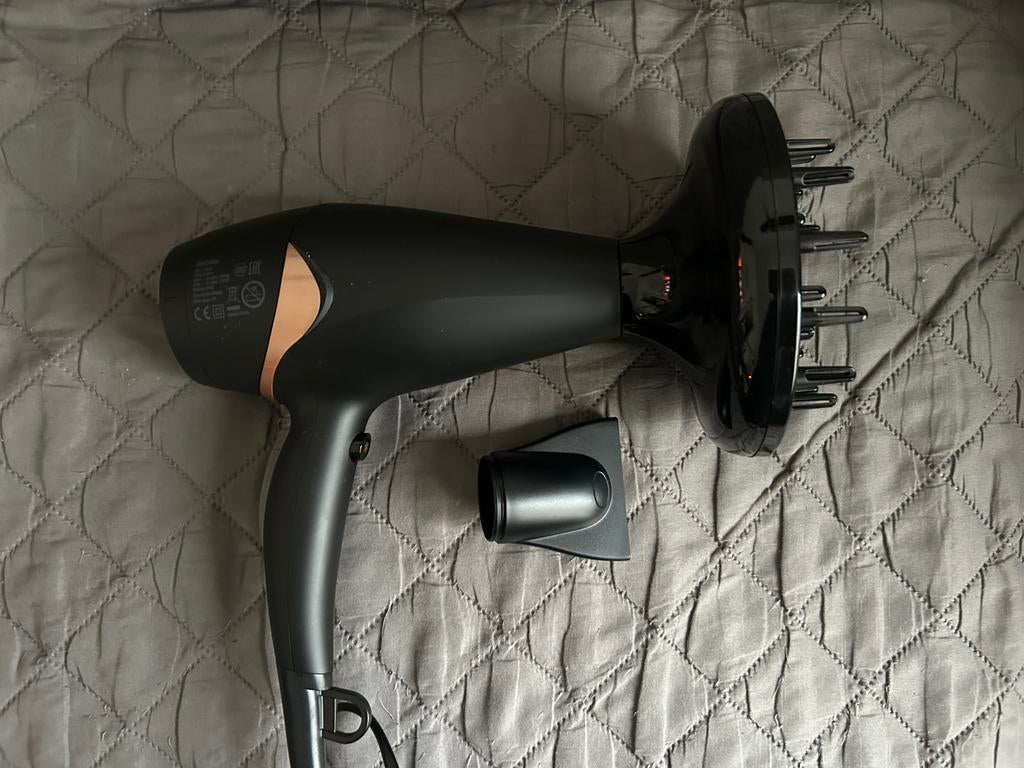 Seche cheveux avec diffuseur, Electroménager, Enlèvement, Comme neuf