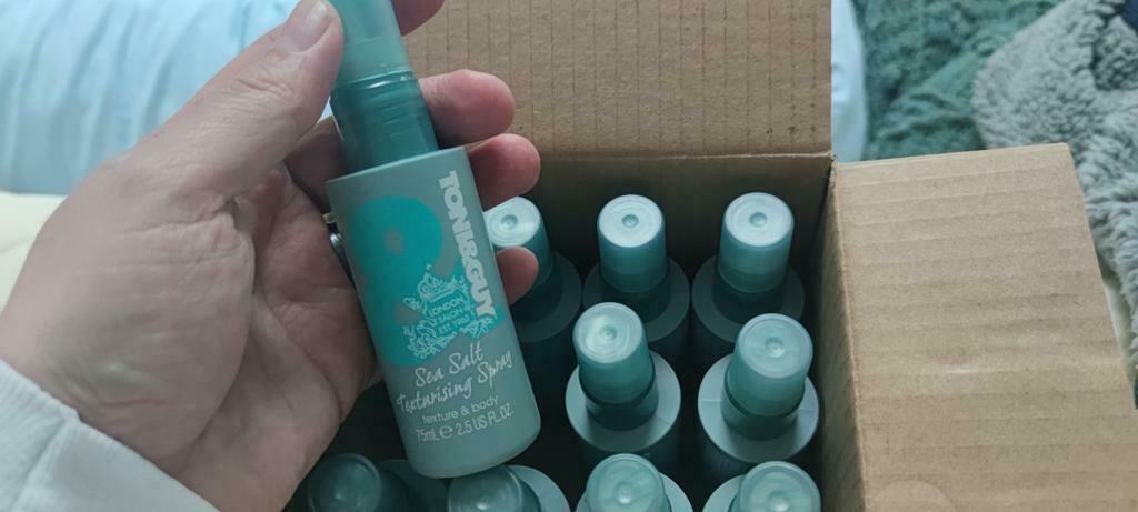 Tony&Guy 75ml sea salt texturising spray per volle doos, Ophalen of Verzenden, Nieuw, Haarverzorger of -hersteller