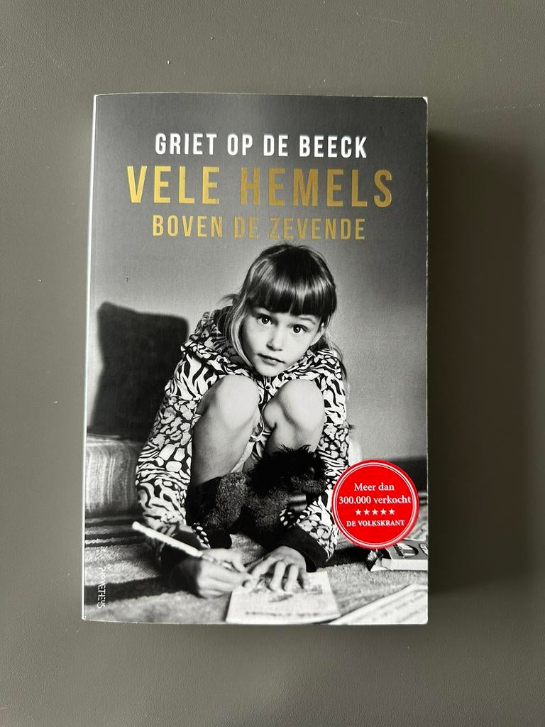 Griet Op de Beeck - Vele hemels boven de zevende, Ophalen of Verzenden, Zo goed als nieuw, België