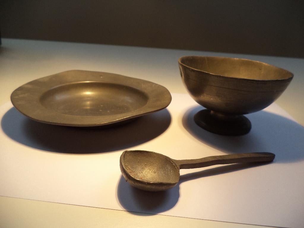 vroeg 1800's tin étain kom bord lepel XIX paplepel bord kom, Antiquités & Art, Antiquités | Étain, Enlèvement ou Envoi