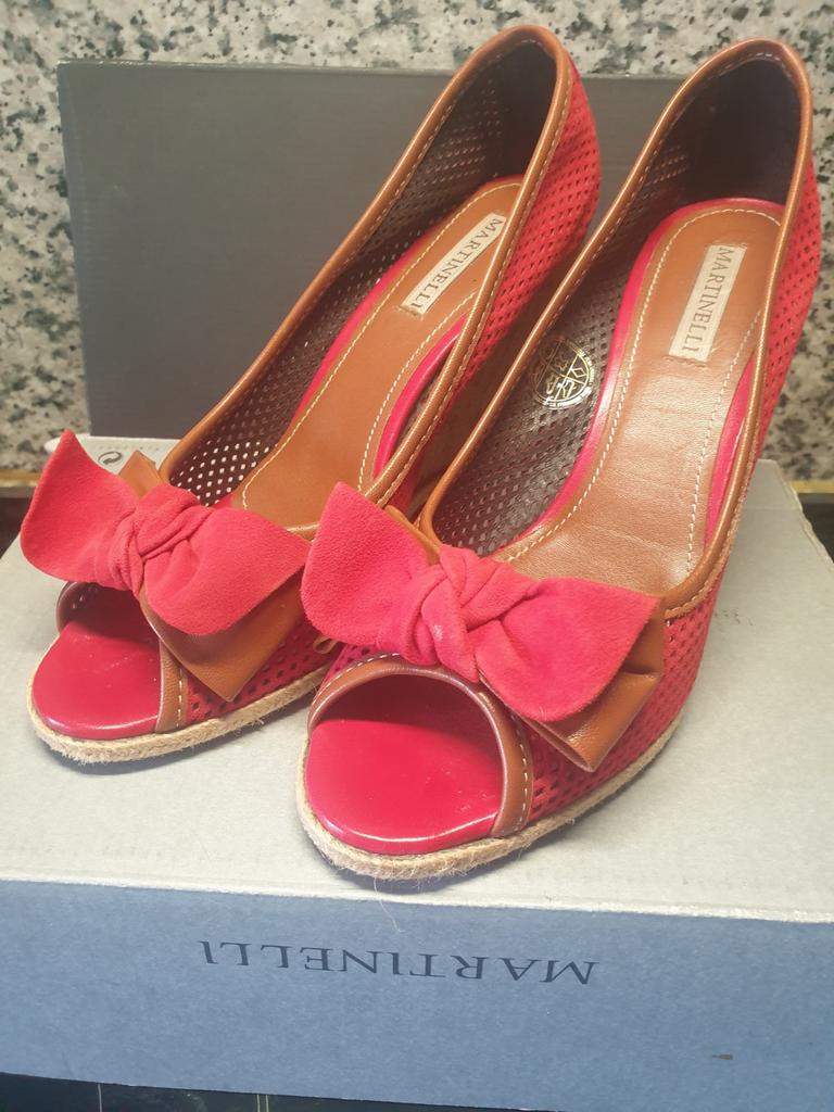 Chaussures à talon compensé pointure 40, Enlèvement ou Envoi, Comme neuf, Rouge