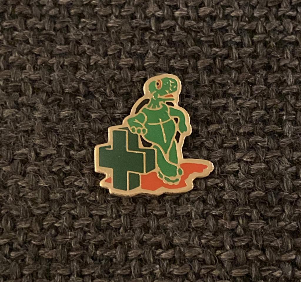 PIN - LOGO - SCHILDPAD - TORTUE - TURTLE, Collections, Envoi, Utilisé, Animal et Nature, Insigne ou Pin's