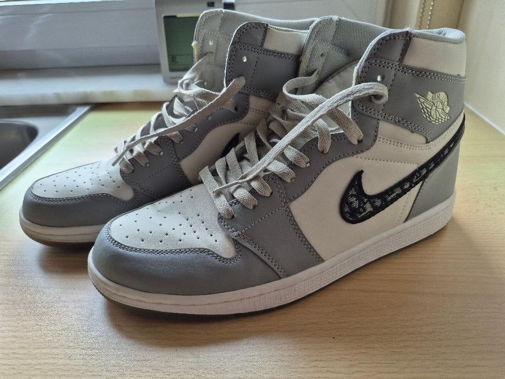 Jordan 1 rétro haute Dior taille 45, Vêtements | Hommes, Chaussures, Comme neuf, Baskets, Autres couleurs, Enlèvement