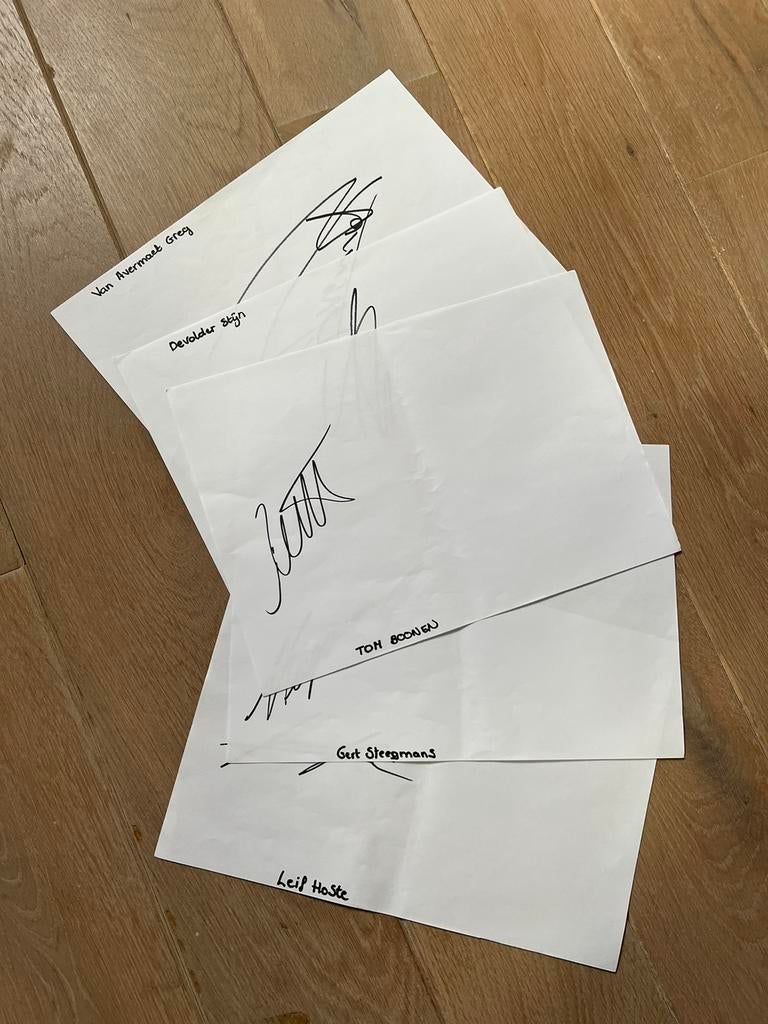 Handtekeningen van verschillende wielerhelden, Verzamelen, Sportartikelen en Voetbal, Zo goed als nieuw, Ophalen of Verzenden