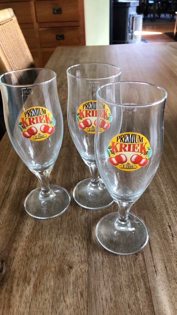 Kriek glazen, Ophalen, Zo goed als nieuw