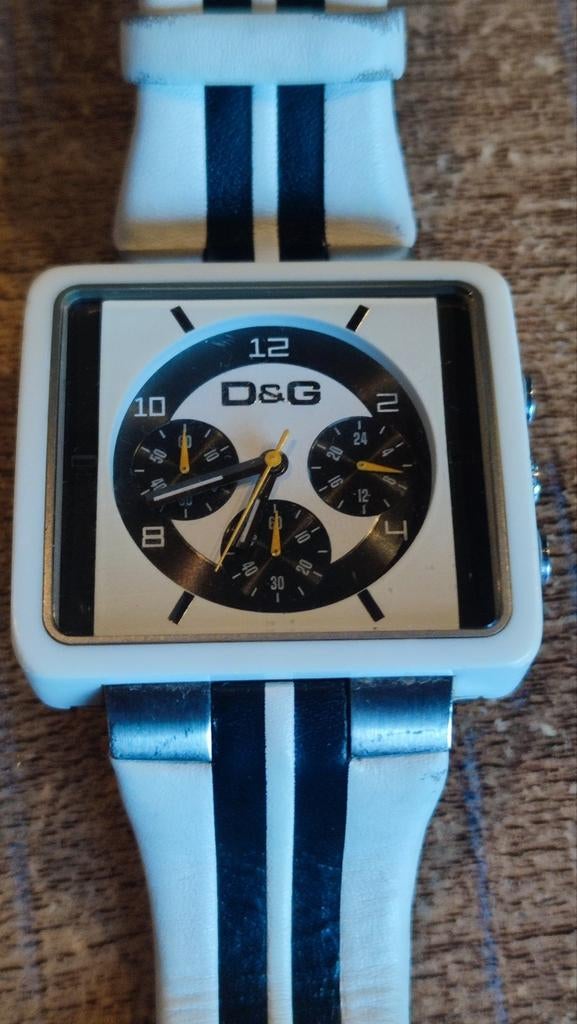 Dolce Gabbana montre mixte Vintage DW066. Cadran parfait, Enlèvement ou Envoi, Comme neuf, Cuir