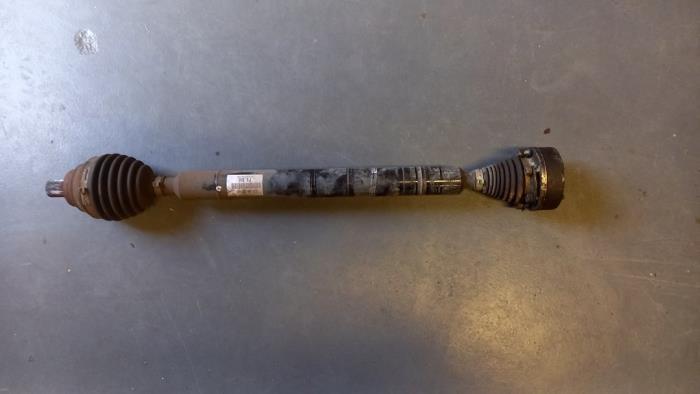 Arbre de transmission avant droit d'un Volkswagen Passat, Volkswagen, -, 3 mois de garantie, Utilisé