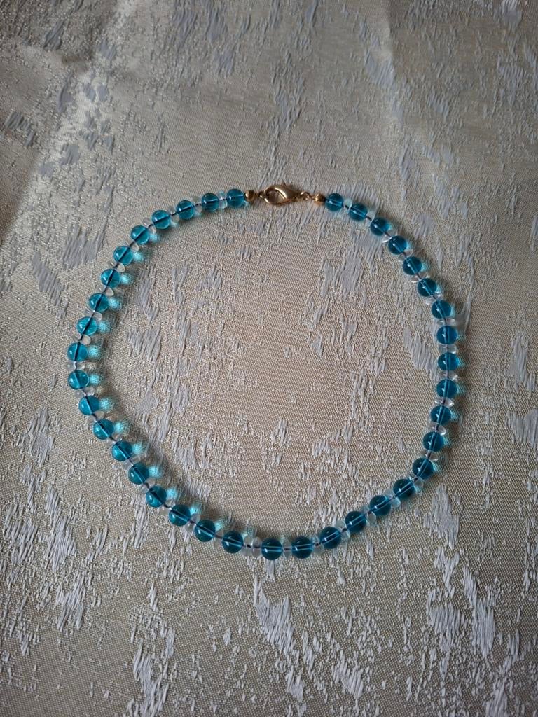 Ketting met blauwe en doorschijnende parels, Ophalen of Verzenden