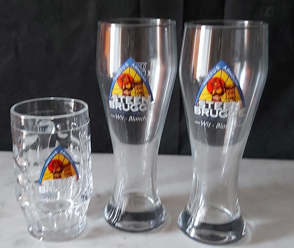Steenbrugge 3 verschillende, Collections, Marques de bière, Comme neuf, Palm, Enlèvement ou Envoi