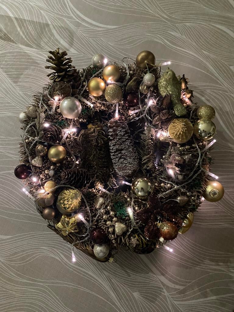 Kerst stuk met verlichting gouden en bruinen tinten, Ophalen, Gebruikt