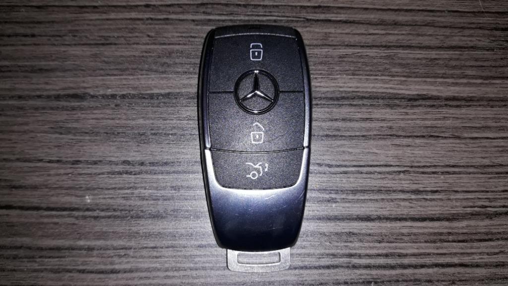 Clé pour Mercedes !!!, Autos : Pièces & Accessoires, Enlèvement ou Envoi, Utilisé, Mercedes-Benz
