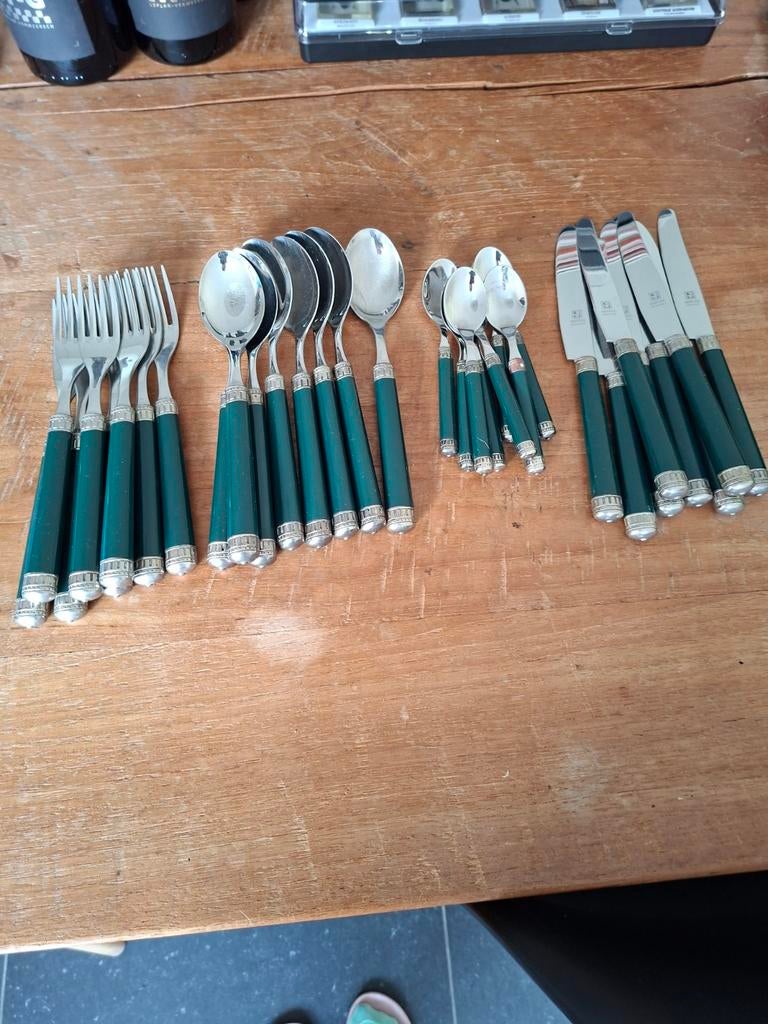 Bestek 8 stuks koffielepels 8vorken8 messen 8messen, Enlèvement