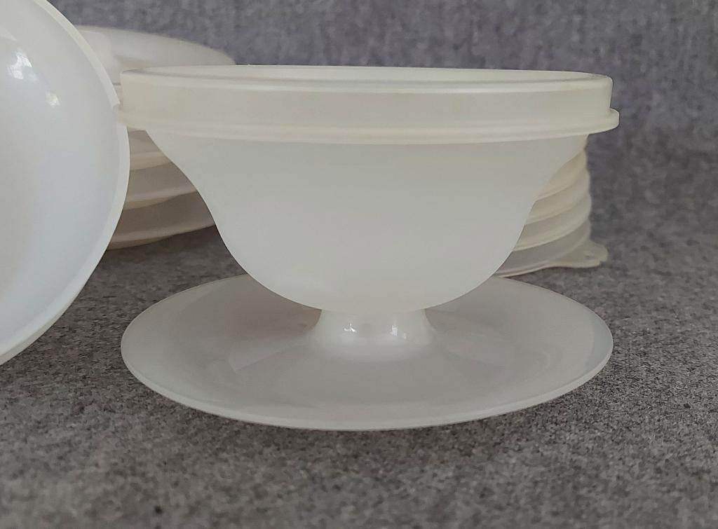 6 coupelles blanches Tupperware, Maison & Meubles, Cuisine| Tupperware, Utilisé, Récipient ou Bol, Blanc, Enlèvement