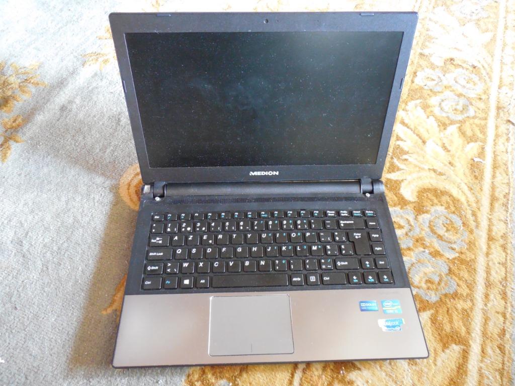 Laptop Medion Akoya S4216, Computers en Software, Ophalen, Gebruikt