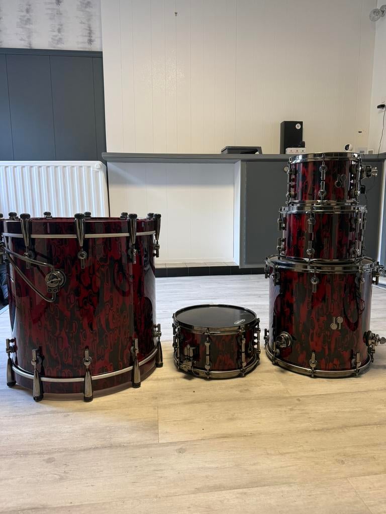 Sonor SQ2 Red Tribal batterie, Musique & Instruments, Batteries & Percussions, Enlèvement ou Envoi, Comme neuf