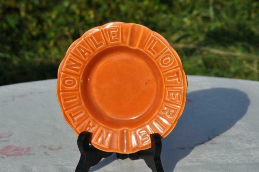 §  cendrier loterie nationale en faience, Collections, Enlèvement ou Envoi, Comme neuf