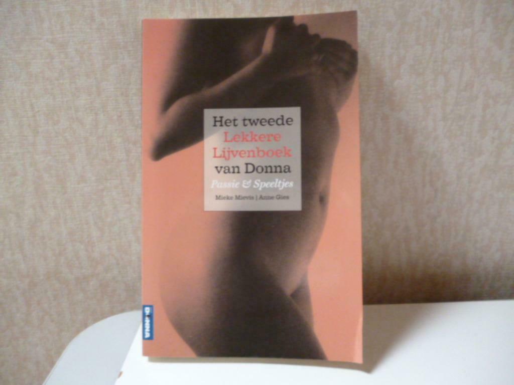 Het tweede lekkere lijvenboek van Donna, Ophalen of Verzenden, Zo goed als nieuw