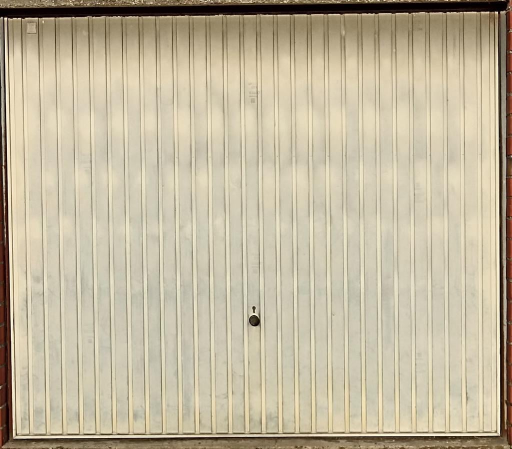 ❗Nog 1 stuk❗Manuele garagepoort (1 verkocht), Doe-het-zelf en Bouw, Ophalen, Gebruikt, Garagedeur, Metaal