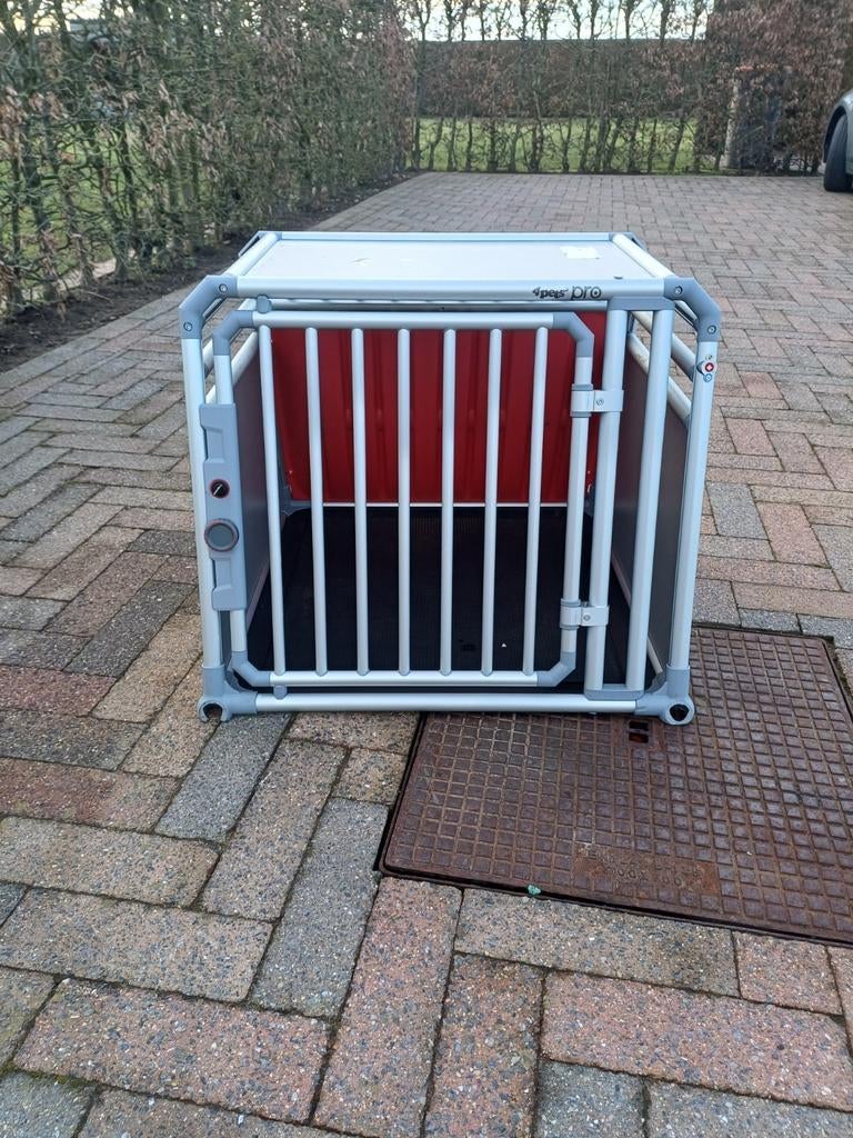 Auto bench. Dogbox pro 4 M, Enlèvement, Comme neuf