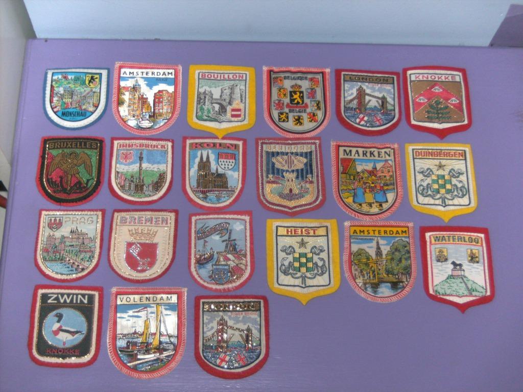 21 Badges voor op kleding. (landen, steden,...), Hobby en Vrije tijd, Naaien en Fournituren, Ophalen of Verzenden, Zo goed als nieuw