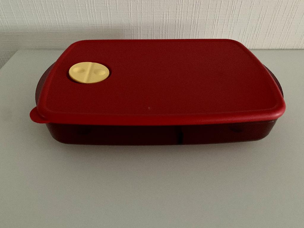 Tupperware CrystalPlus vakjesbord, Huis en Inrichting, Ophalen of Verzenden