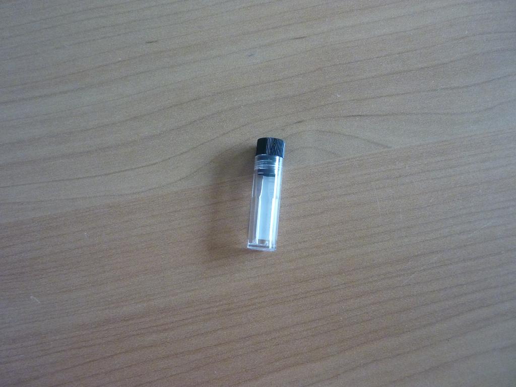 Gratis Mini koker met schroefdop, Ophalen of Verzenden