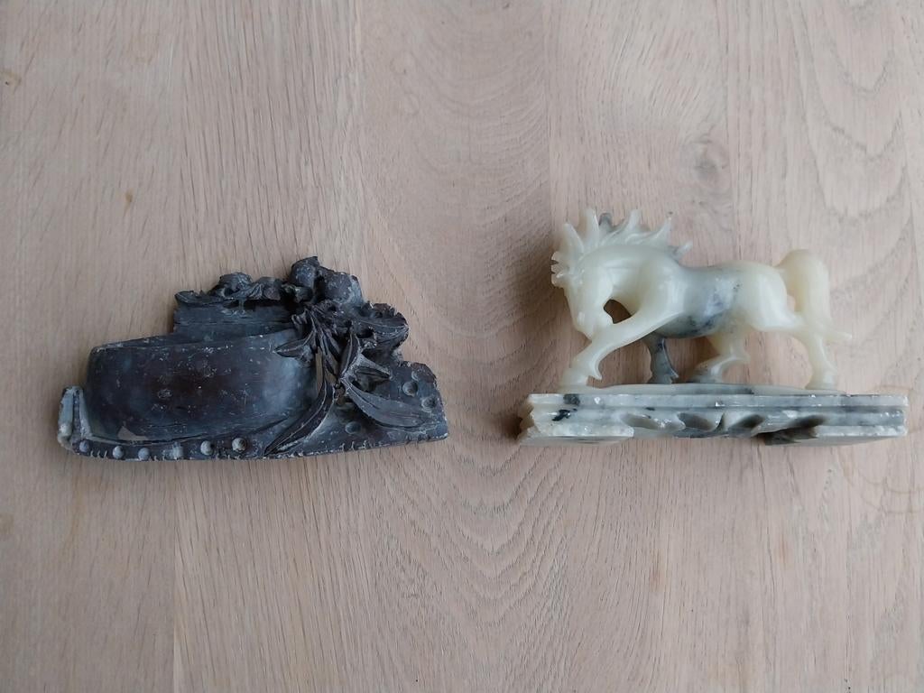 Twee Chinees speksteen beeldjes, Ophalen of Verzenden