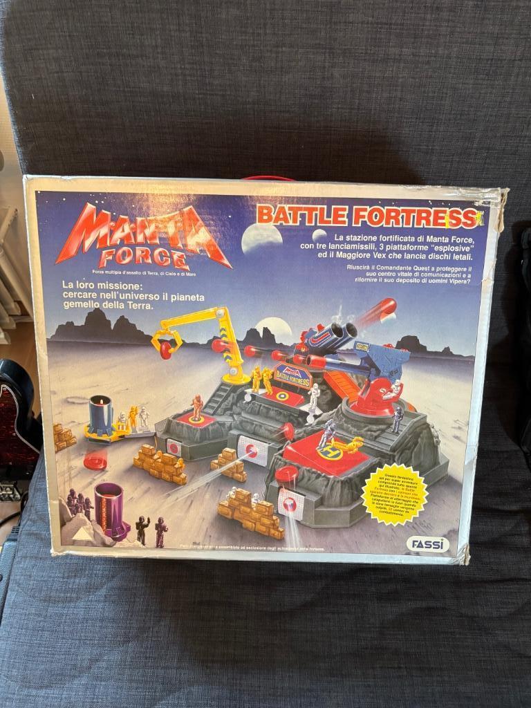 Battle Fortress Manta Force, Enlèvement