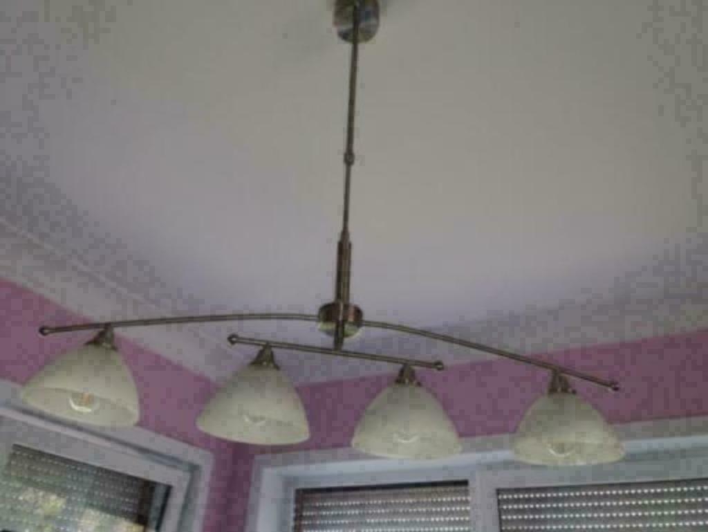 2 luminaires: Un luminaire de 4 lampes et un lum de 3 . Parf, Enlèvement