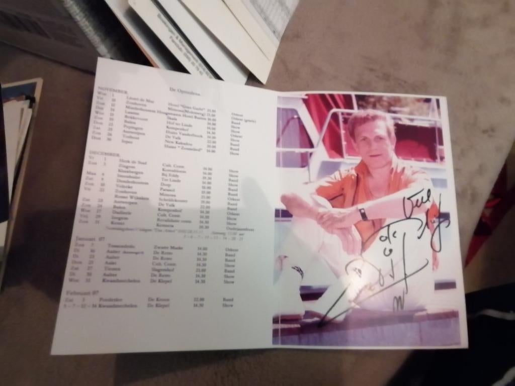 Fotokaarten met handtekening Salim Seghers, Verzenden