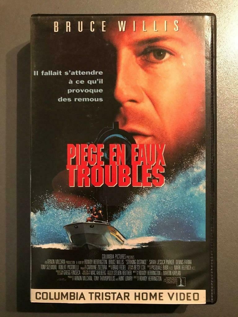 VHS Piège en Eaux Troubles, Vanaf 16 jaar, Ophalen of Verzenden, Gebruikt, Actie en Avontuur
