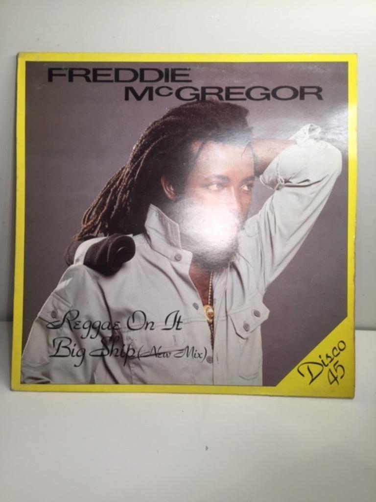 LP - Freddie McGregor - Reggae On It/Big Ship (Maxi single), CD & DVD, Vinyles | Rock, Comme neuf, Pop rock, 12 pouces, Enlèvement ou Envoi