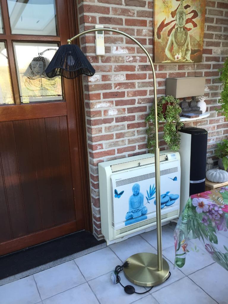 Vloerlamp van goudkleurig metaal H160 cm, Huis en Inrichting, Lampen | Vloerlampen, Zo goed als nieuw, 150 tot 200 cm, Metaal