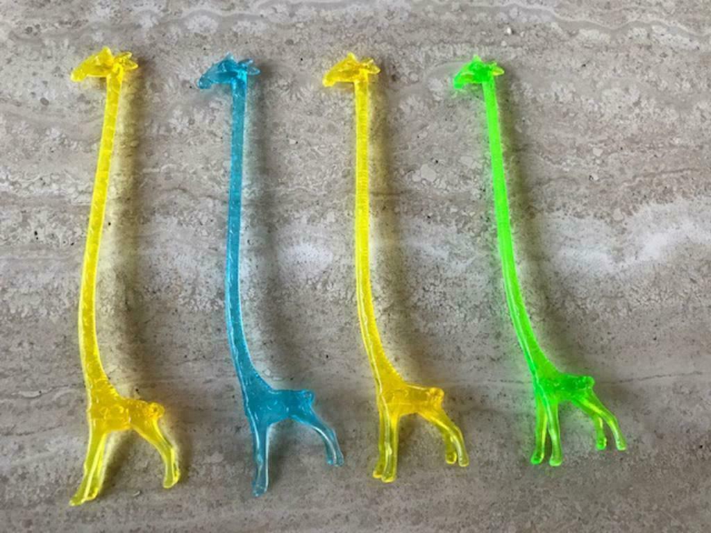 4 Plastiek giraffen - 15cm (zn2000), Huis en Inrichting, Ophalen of Verzenden, Nieuw