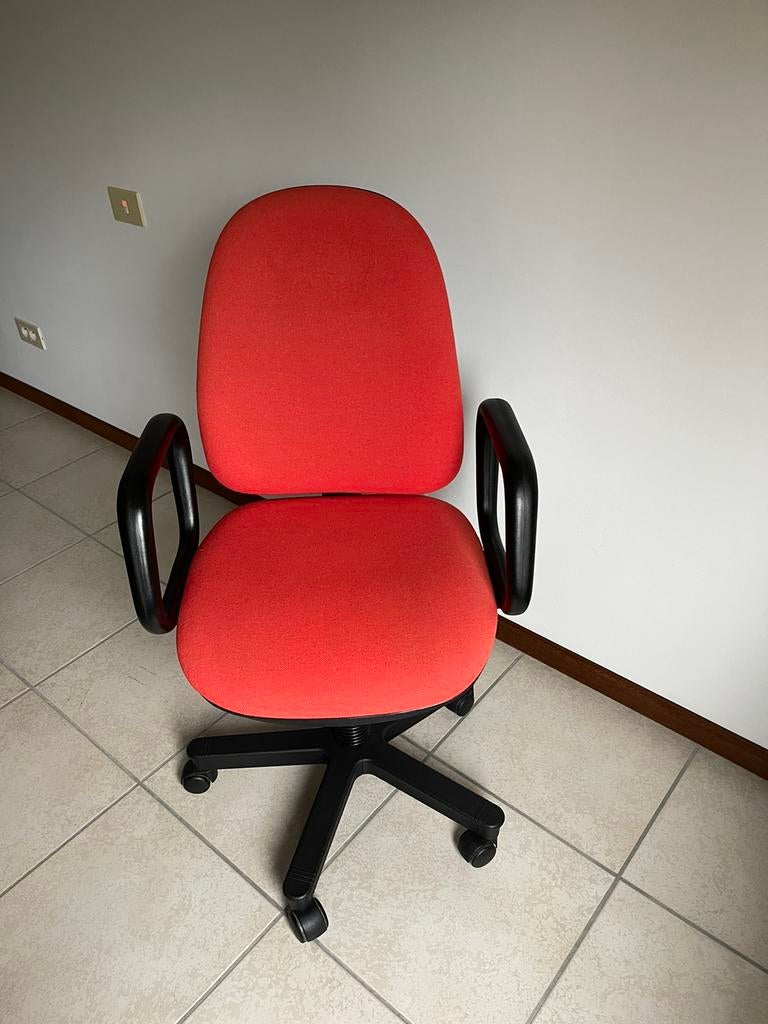 Chaise de bureau avec accoudoirs, Ergonomique, Comme neuf, Rouge, Chaise de bureau