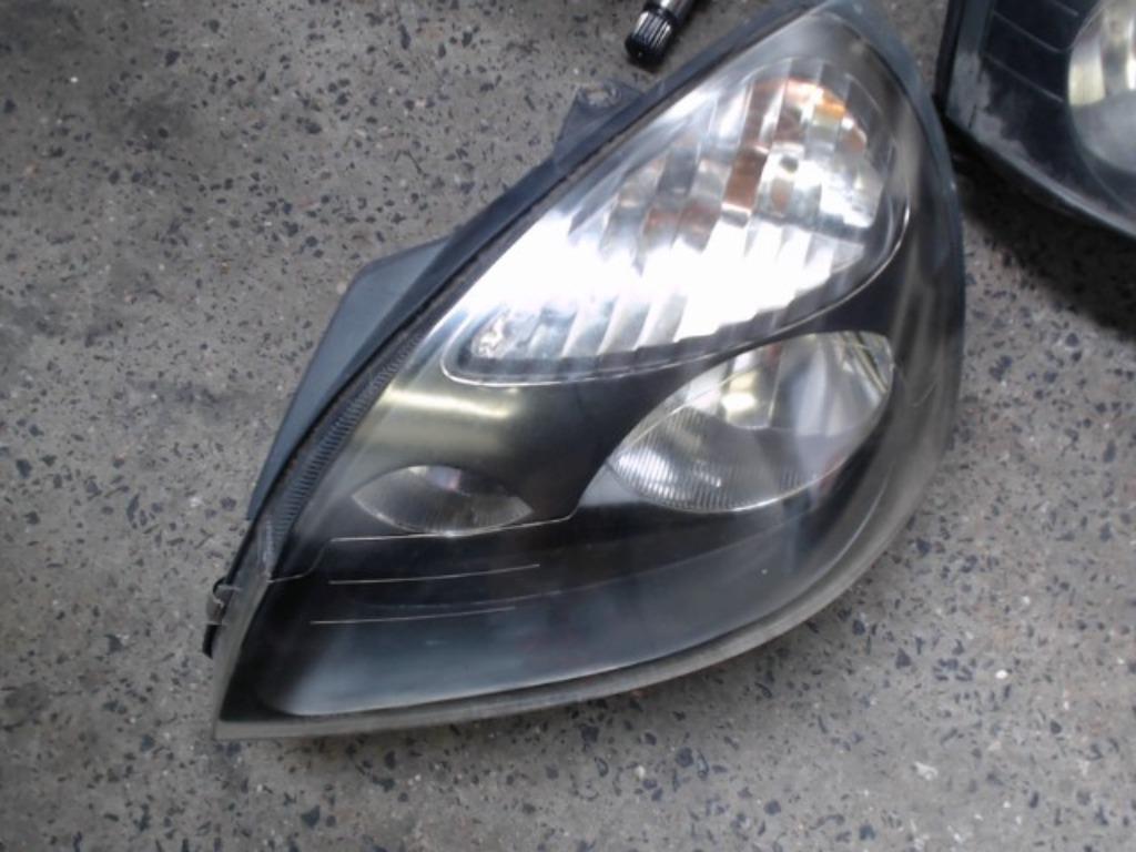 Optique avant gauche Renault Clio 2 2001-2006 LP/14851, Enlèvement, Utilisé, Renault